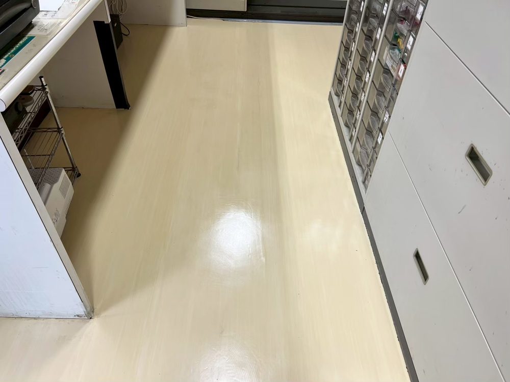 ワックス剥離（施工後）の施工事例